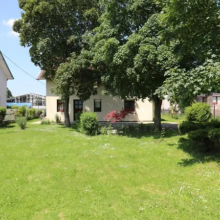 Maple Place Velika Gorica Exterior photo