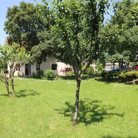 Maple Place Velika Gorica Exterior photo