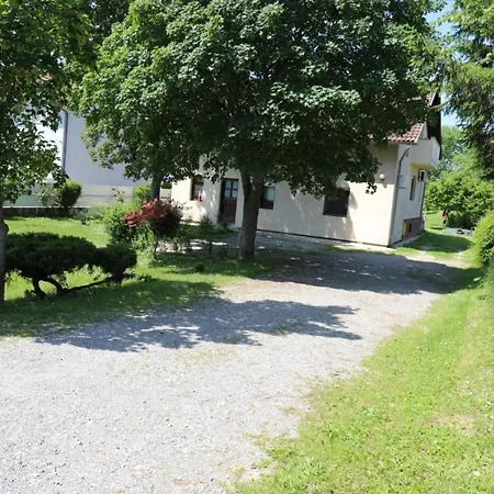 Maple Place Velika Gorica Exterior photo